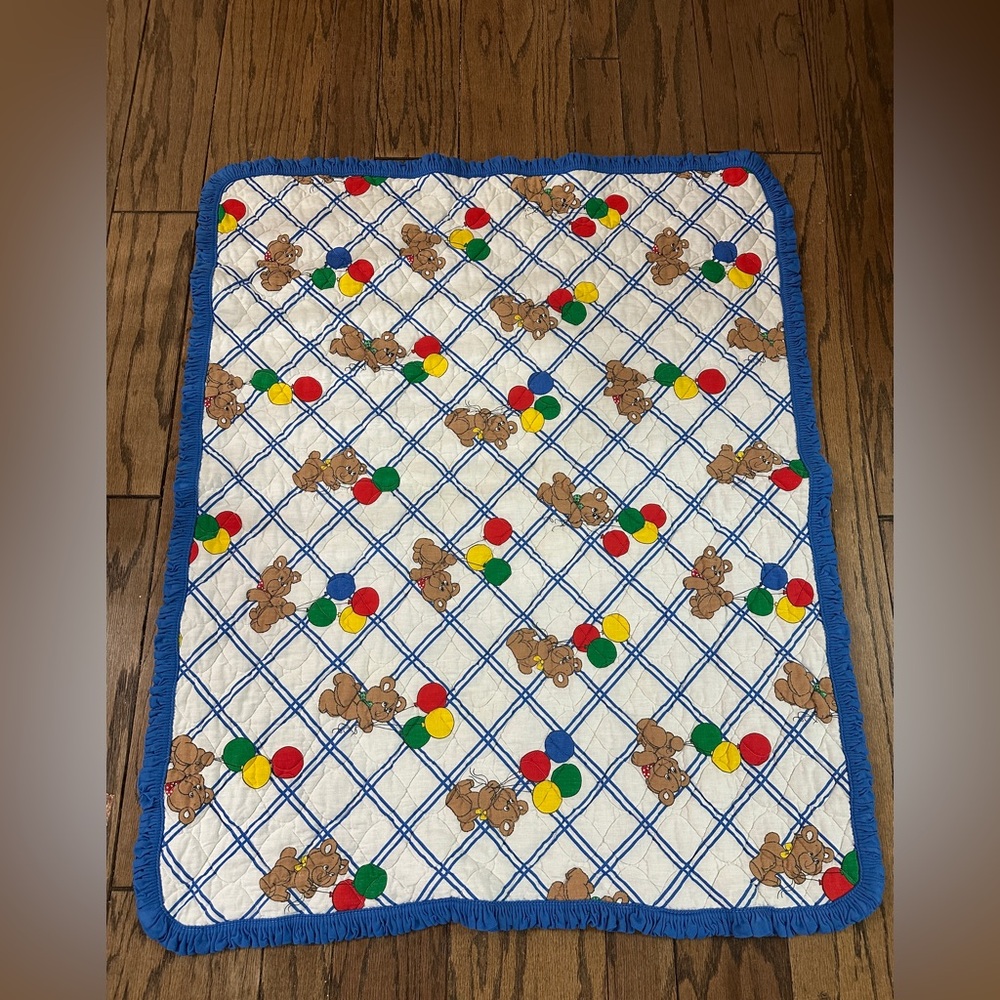 Vintage Handmade Baby Quilt Teddy Bears with Colorful Balloons Blue Border 34x42